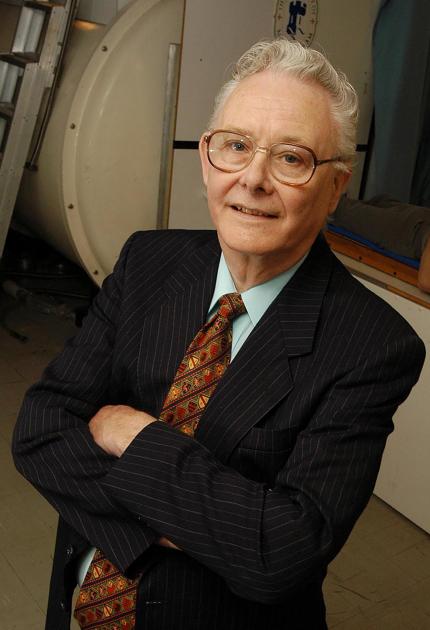 Peter Mansfield headshot