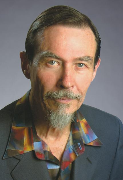 Carver Mead headshot