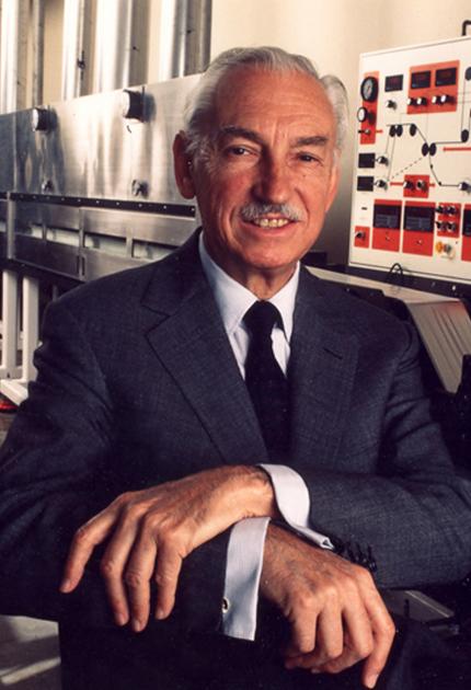 Alejandro Zaffaroni headshot