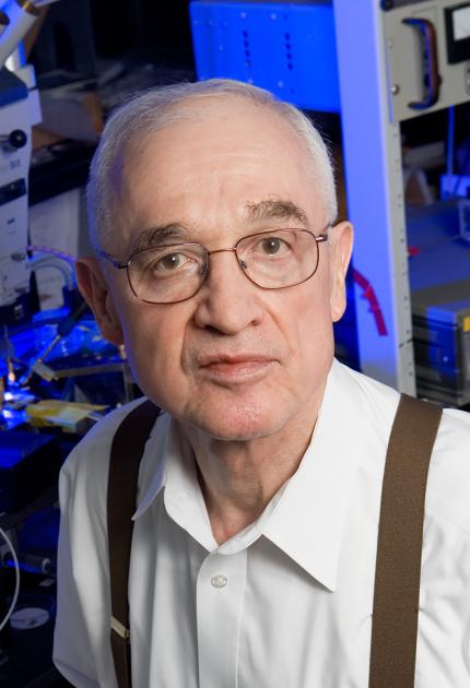 Nick Holonyak, Jr. headshot