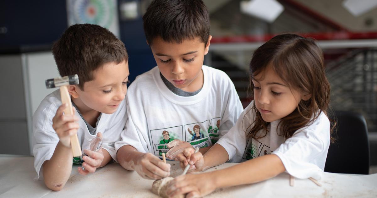 Children Explore STEAM Careers at Camp Invention National Inventors