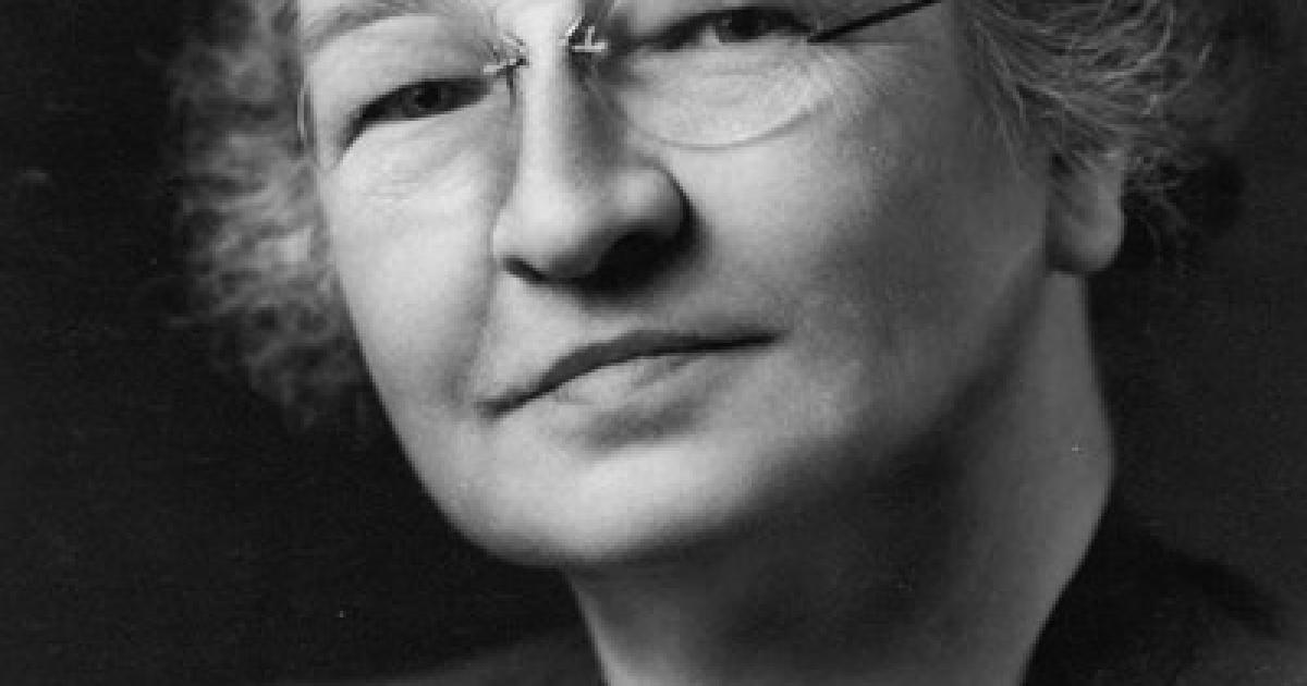NIHF Inductee Edith Clarke Invented the Graphical Calculator